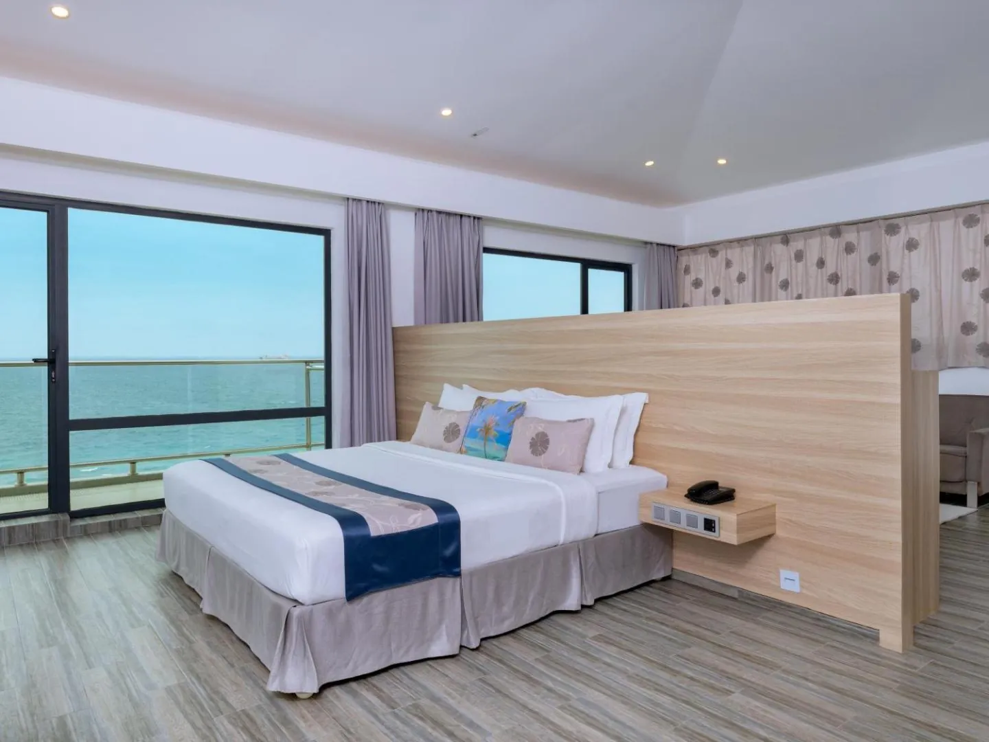 Kaani Grand Seaview 14