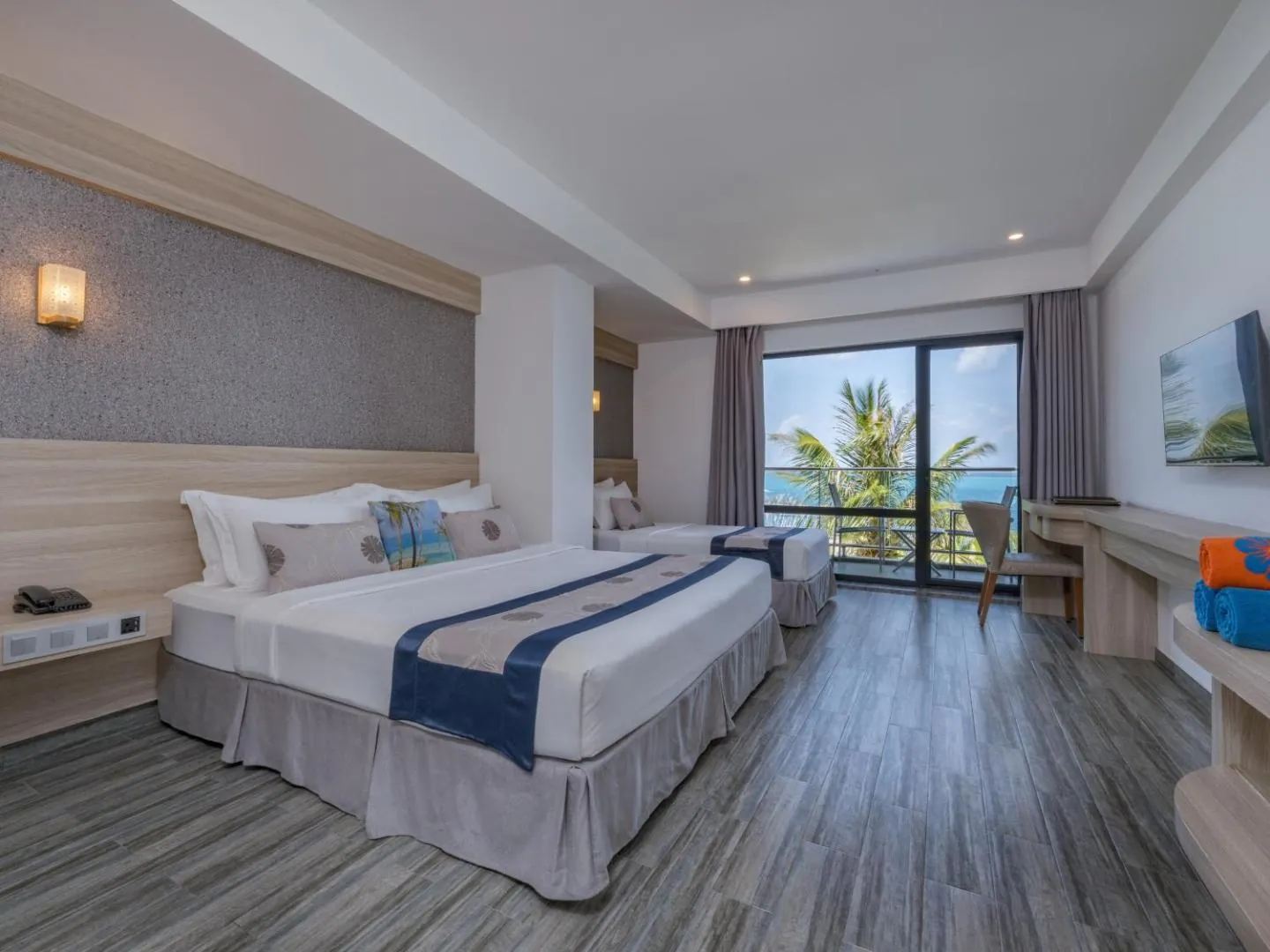 Kaani Grand Seaview 9